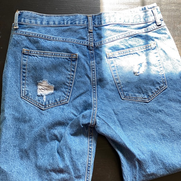 Destressed Mom Jeans - Picture 3 of 4